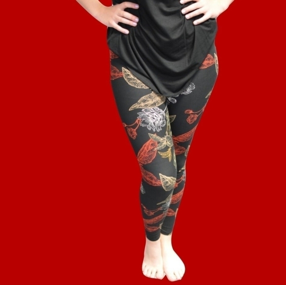LEGGINGS DEPOT Black & Red Floral Print Full length Size 12-20 NWT - Picture 5 of 7